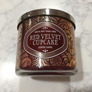 Bath & Body Works Red Velvet Cupcake 3 Wick Candle